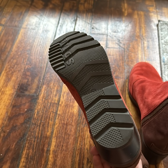 Sorel Cate Orange Suede Colorblock Booties - Picture 5 of 5